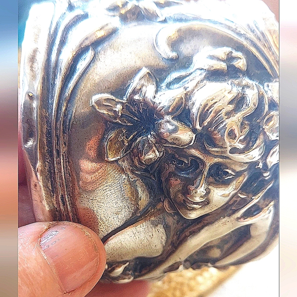 Art Nuovo Silver Cuff Bracelet with Face Motif - Picture 4 of 10